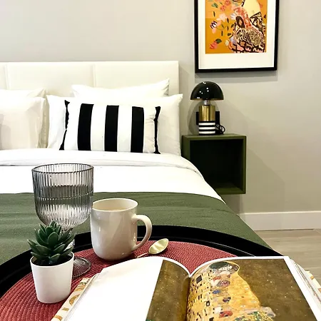 Elite - Art Collection - Gustav Apartment